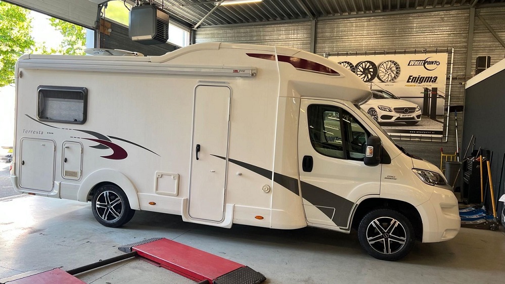 Fiat Ducato on MAK King 5
