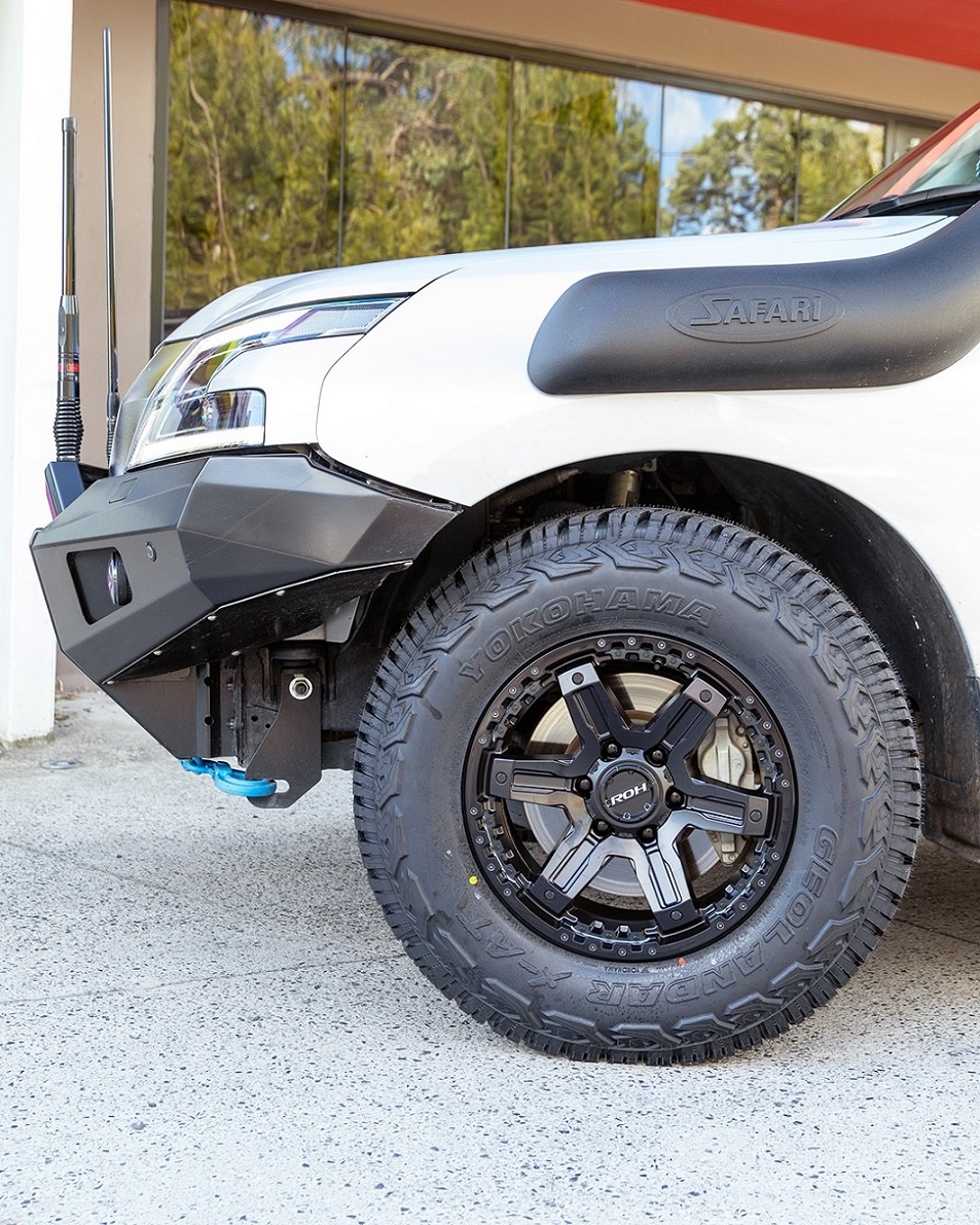 Nissan Patrol on ROH Rock 6