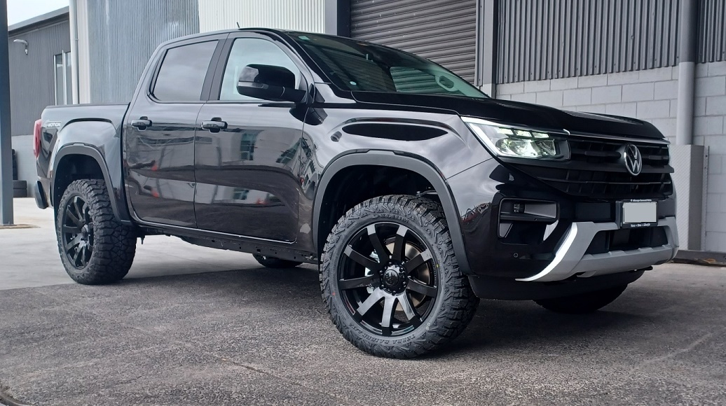 VW Amarok on Covert RV3