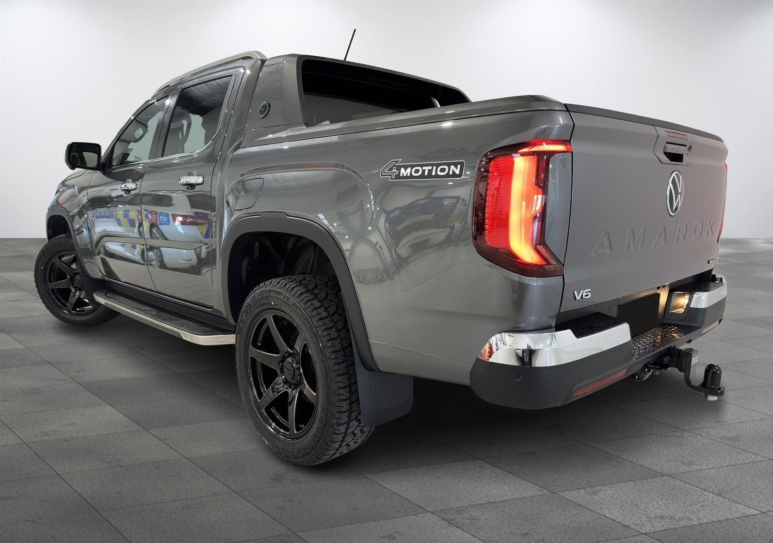 VW Amarok on BGW Cartel