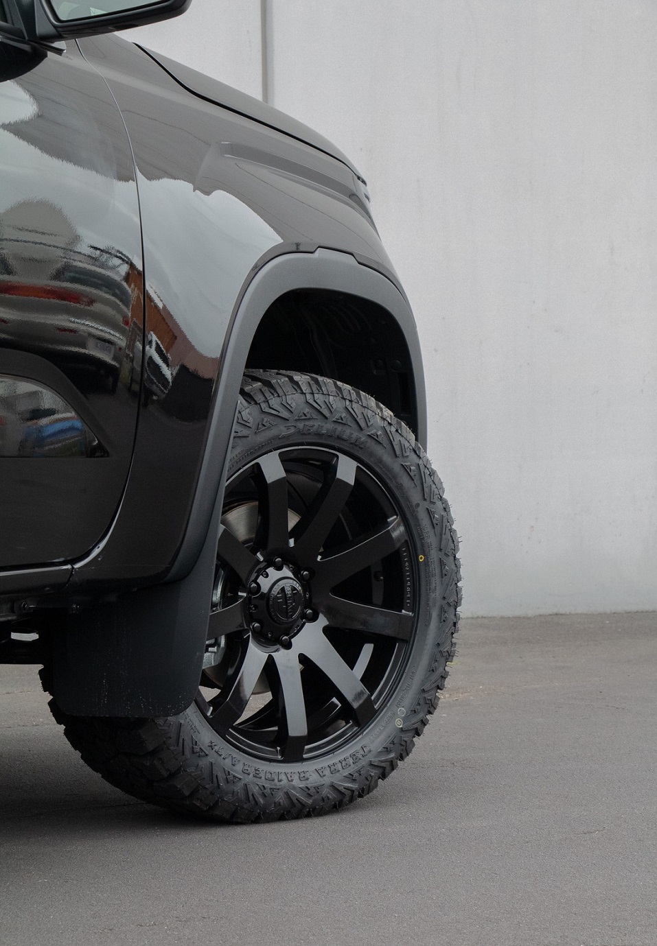 VW Amarok on Covert RV3