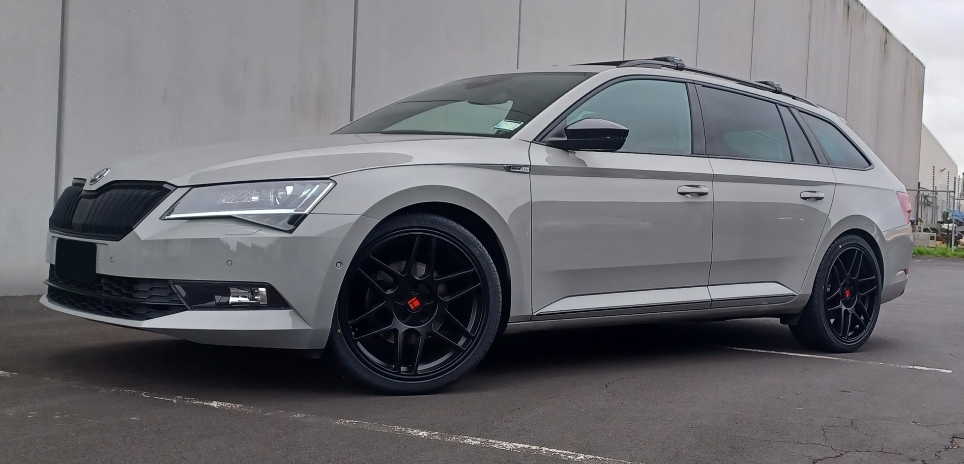 Skoda Superb on Touren TR74