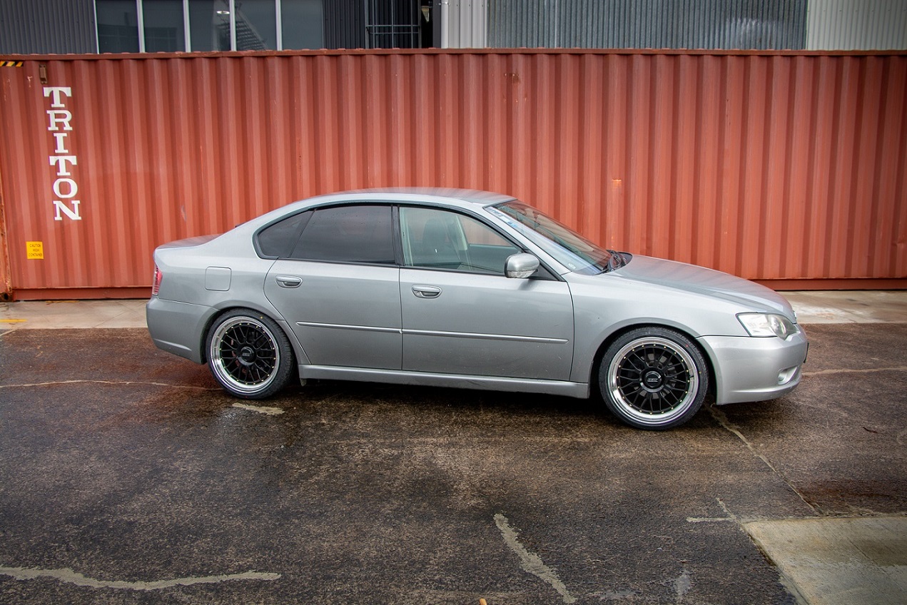 Subaru Legacy on BGW Euro Mesh