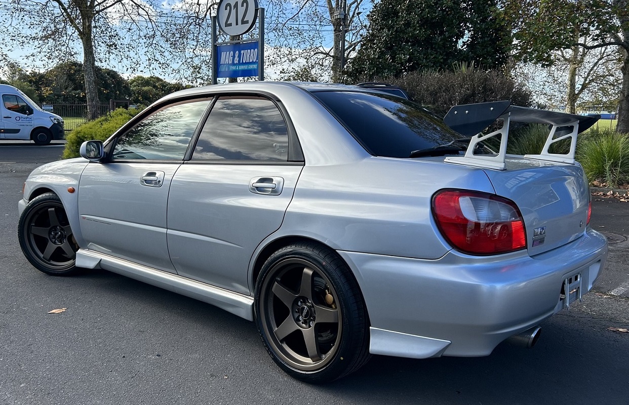 Subaru Impreza WRX (2002) on BGW DC Five