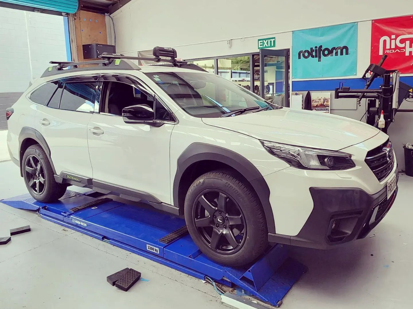 Subaru Outback (2021) on BGW Beast