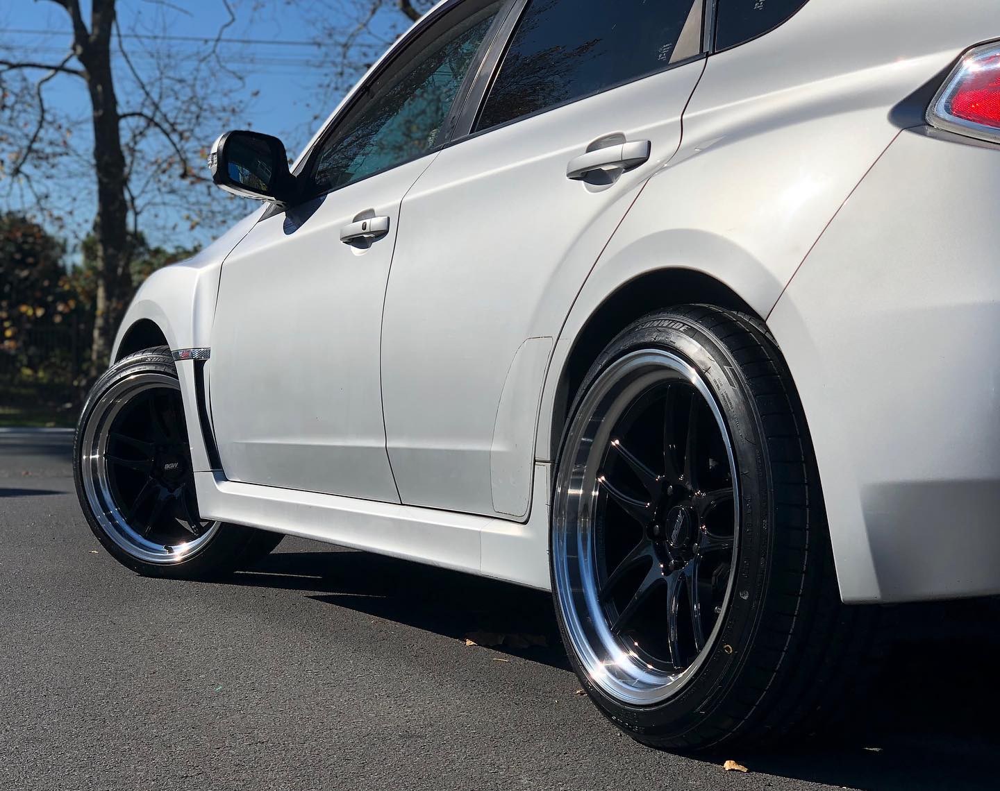 Subaru Impreza (2009) on BGW DC Emotion 5